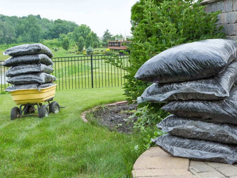 mulch services in westchase